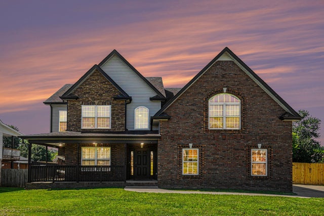 1532 Hattie Ln