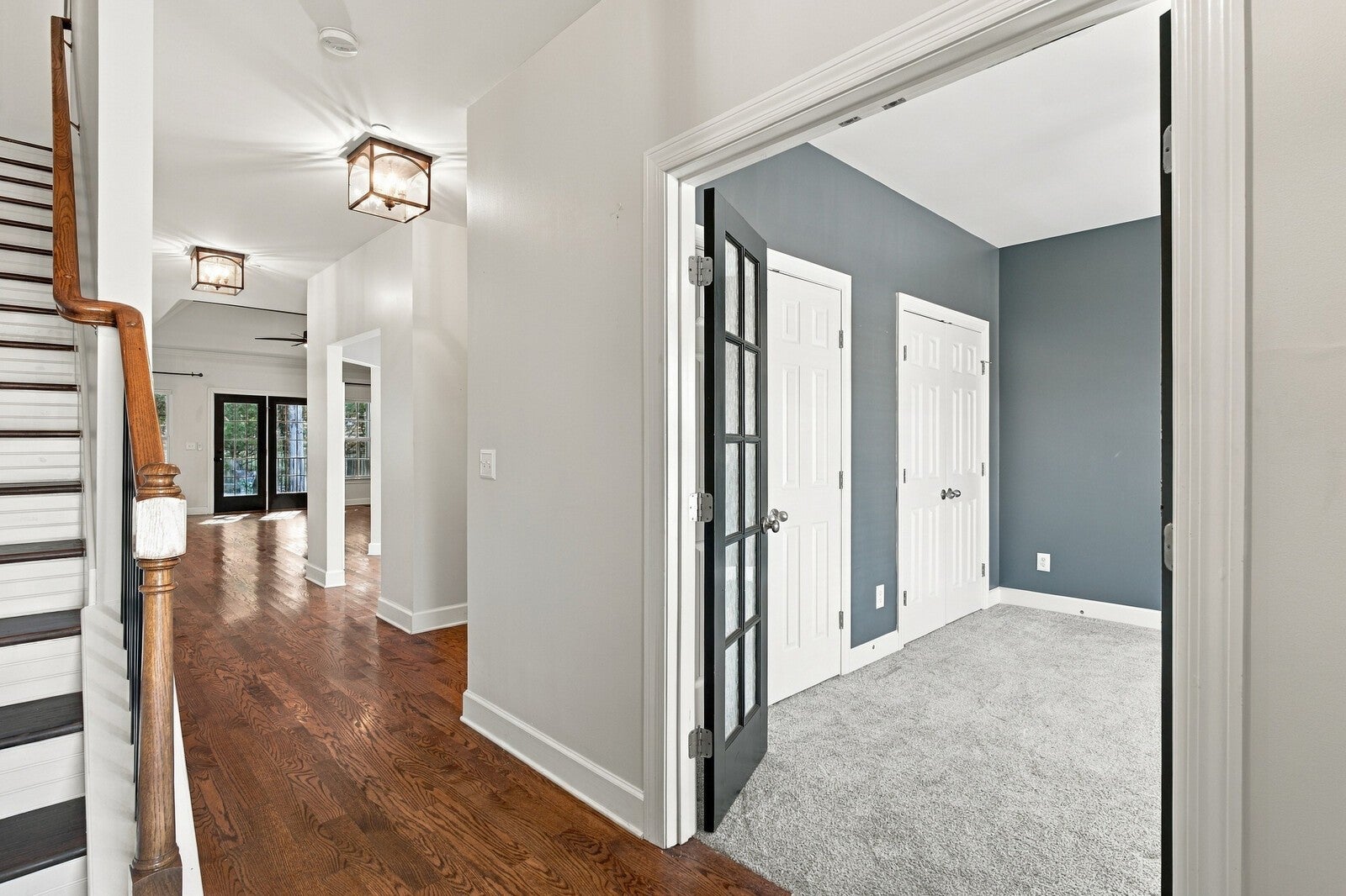 605 Nevins Pl