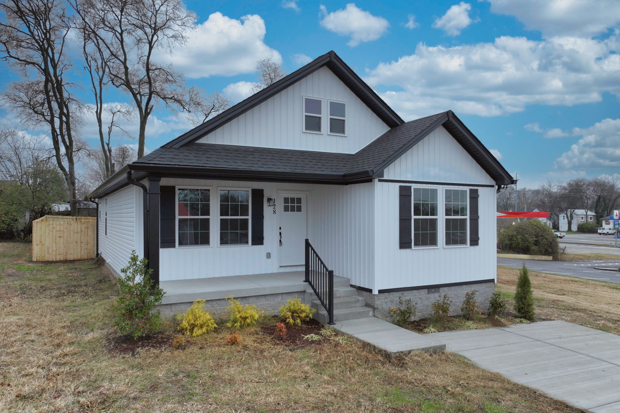 128 W Morningside Dr