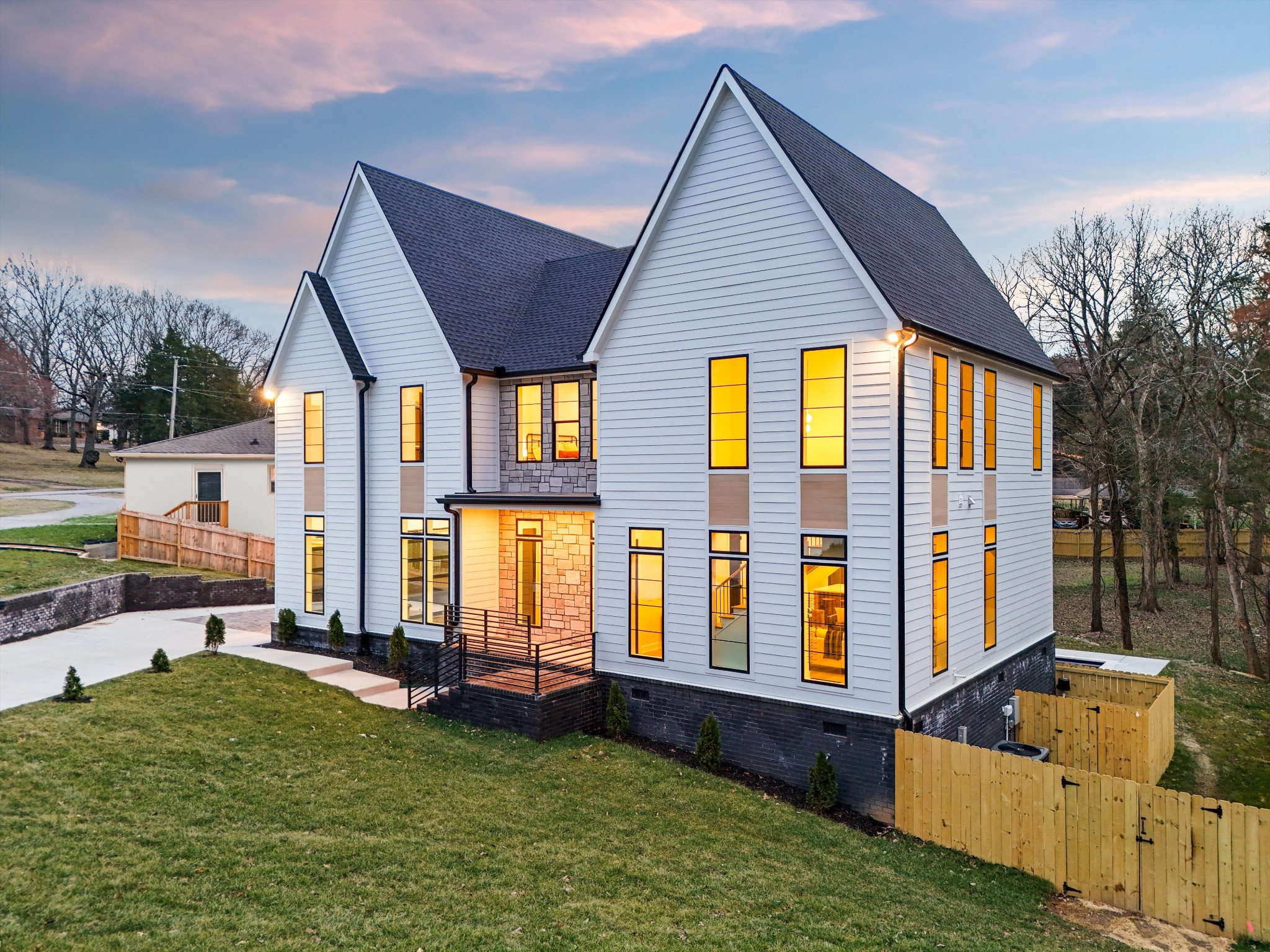 819 Davidson Dr