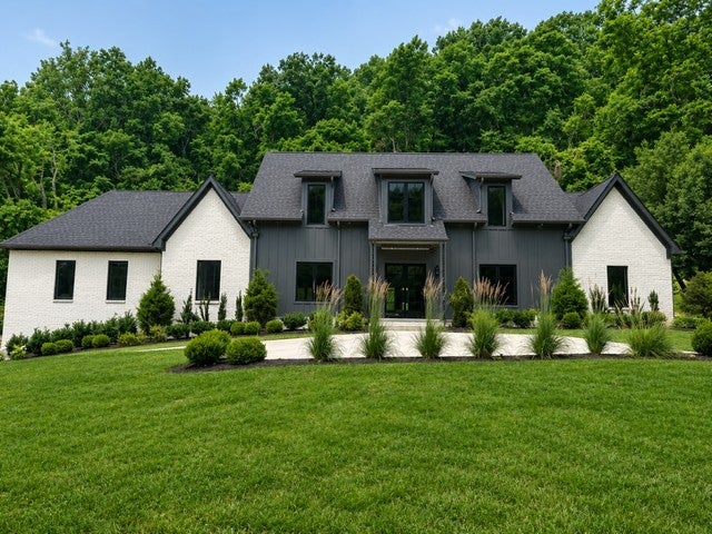 5-bed listing at 2005 Otter Valley Ln, Nashville