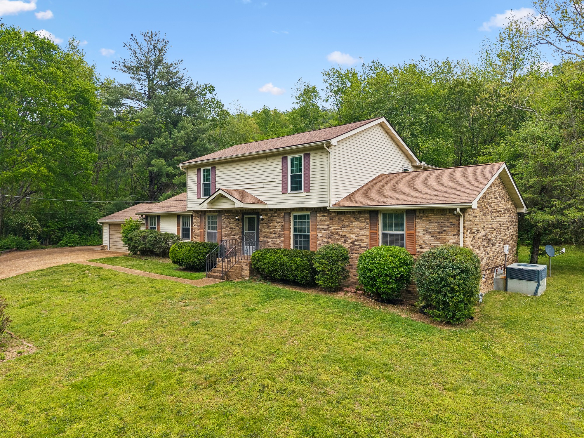 1352 Holly Tree Gap Rd