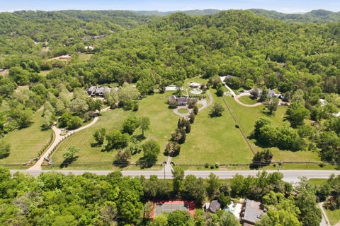 Photo of 5840 Hillsboro Pike, Nashville, TN 37215 (MLS # 3200277)