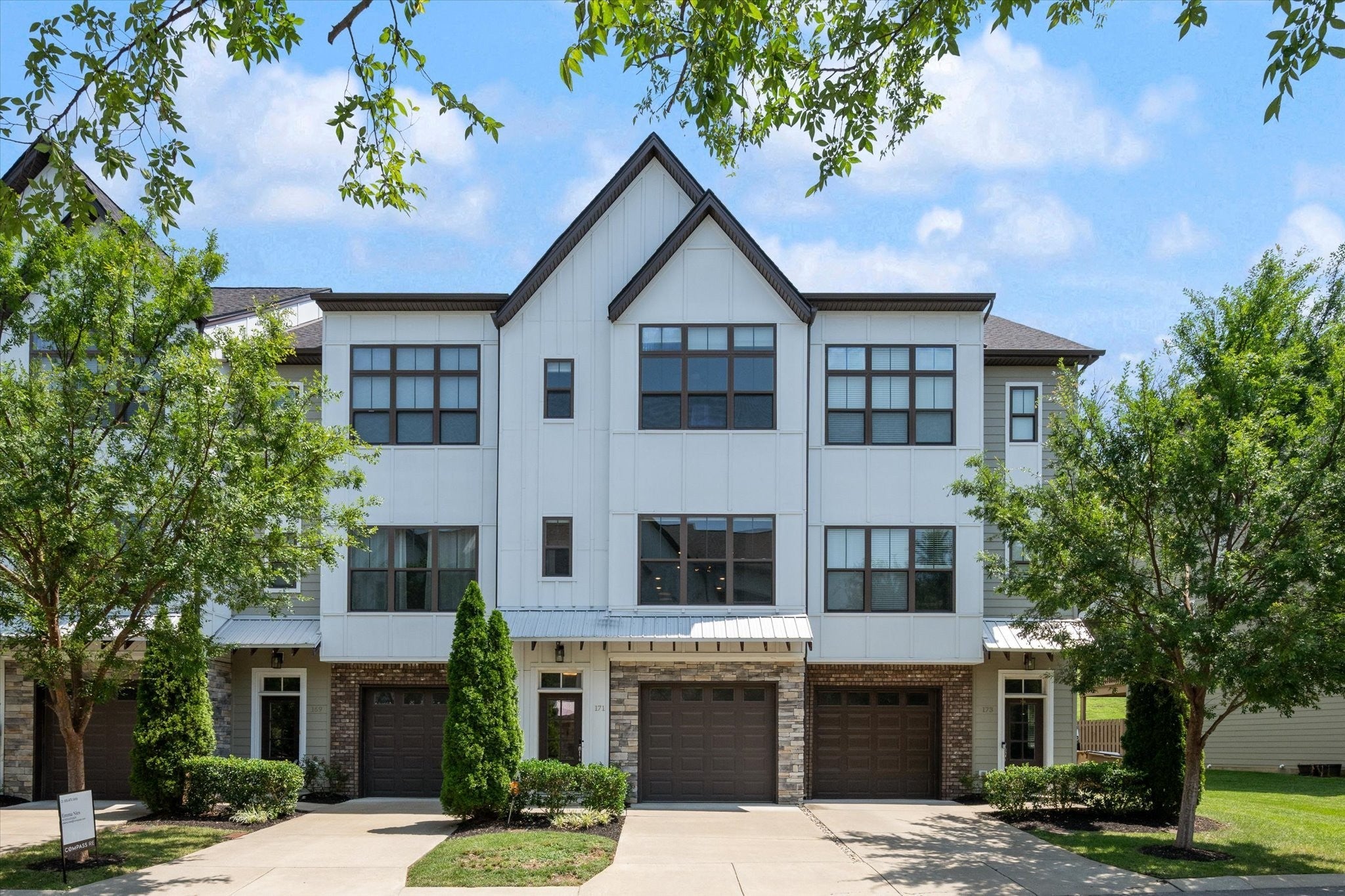 171 Stonecrest Dr
