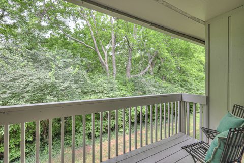 21 Vaughns Gap Rd J163 Nashville TN 37205