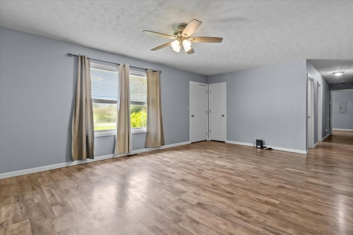 804 Herbert Cv