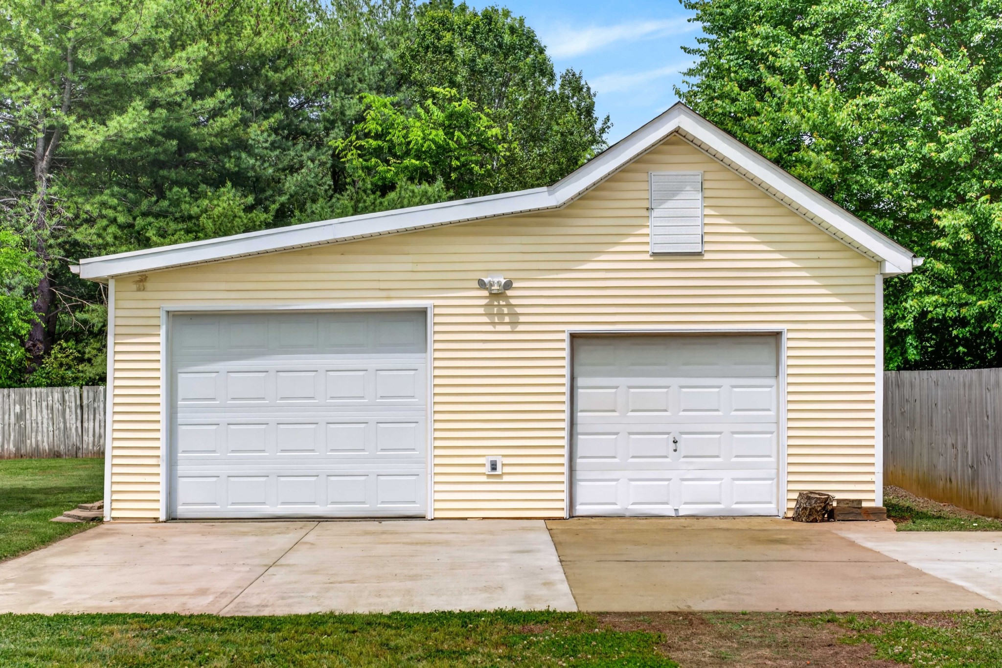 3007 Penny Ln