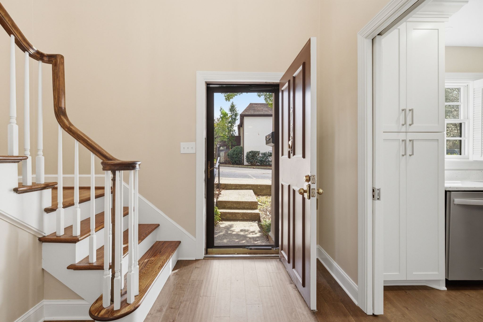 4505 Harding Pike 175