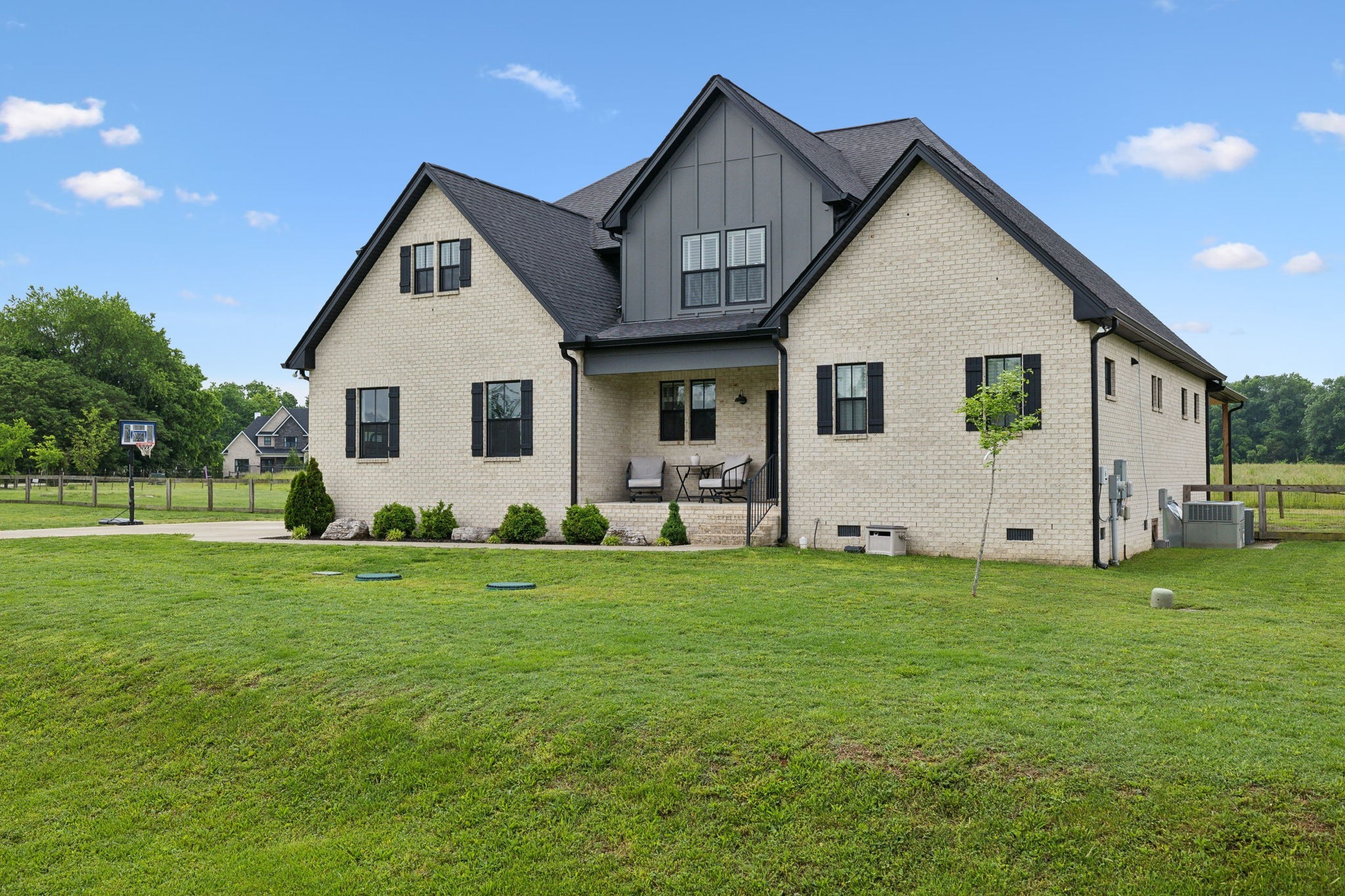 108 Hawksbeard Ct