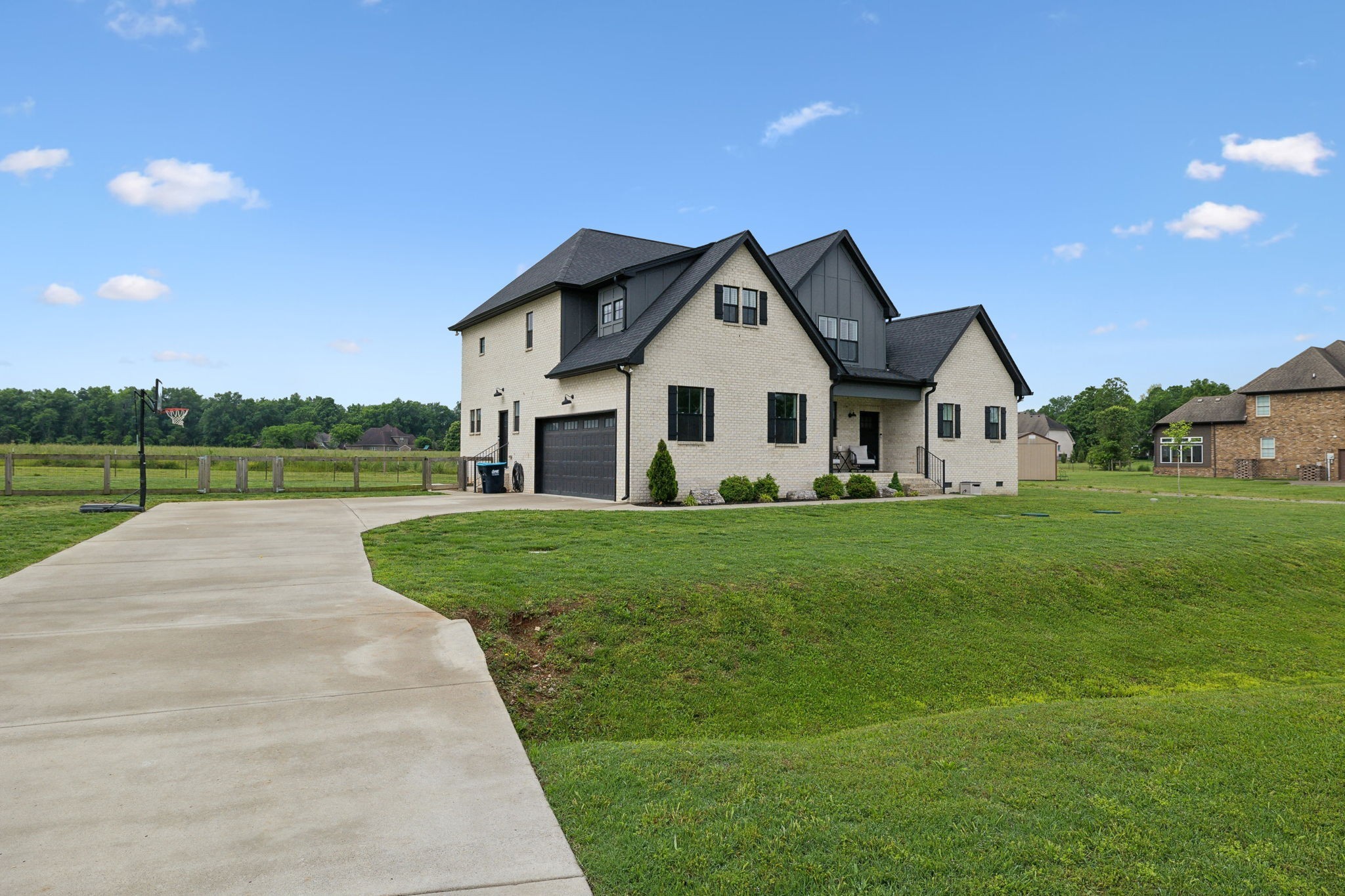 108 Hawksbeard Ct