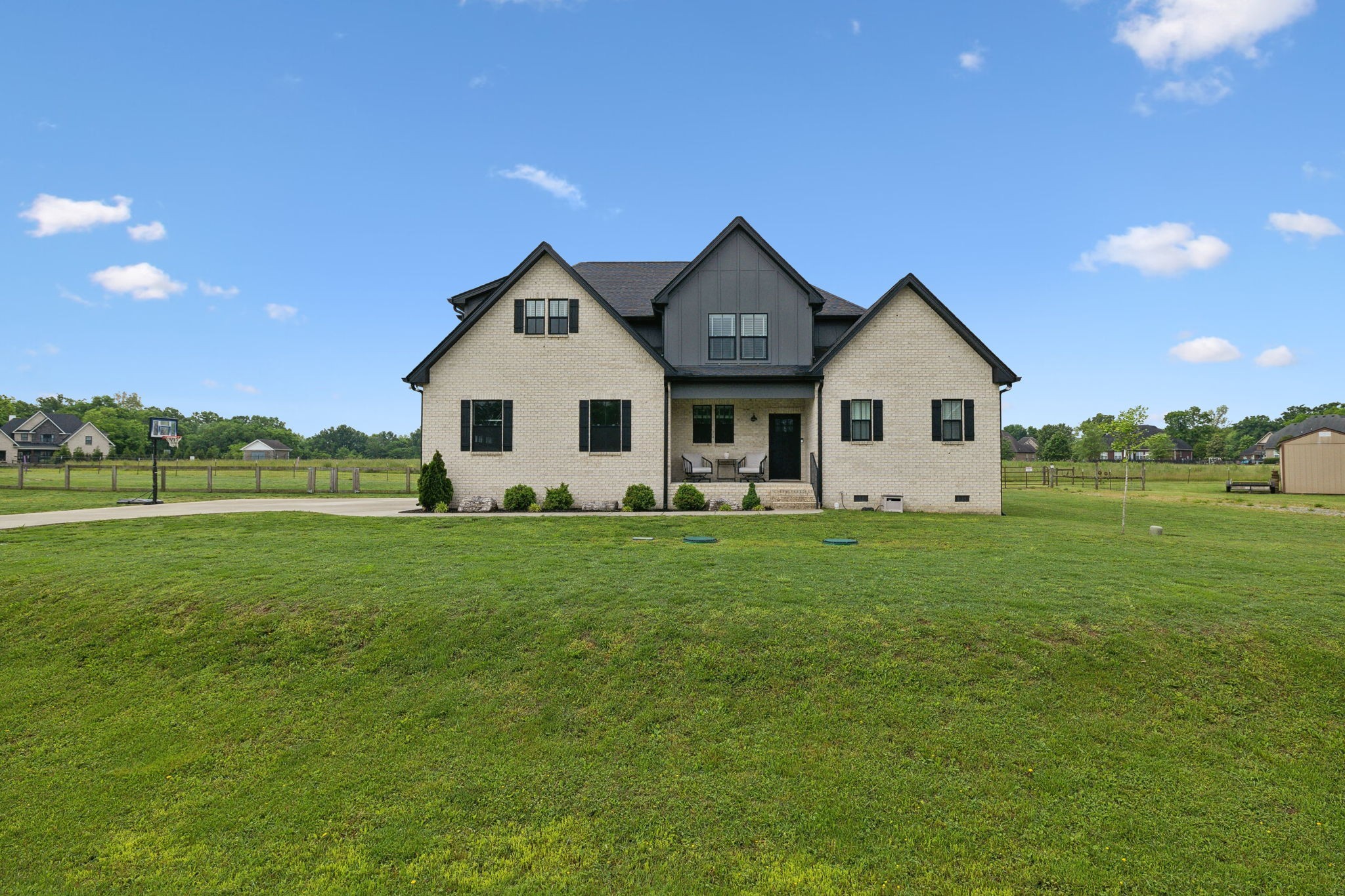 108 Hawksbeard Ct
