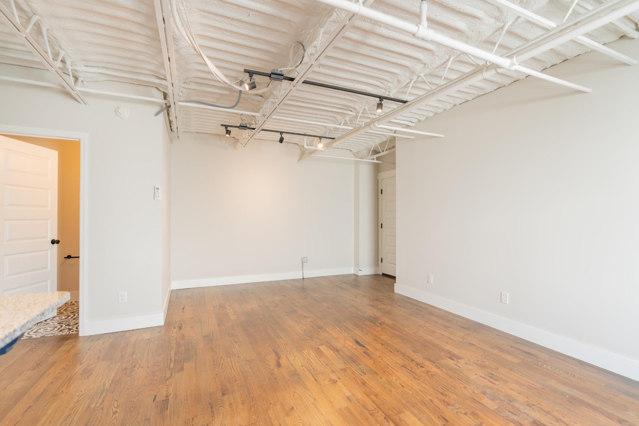 614 E Main Street 204