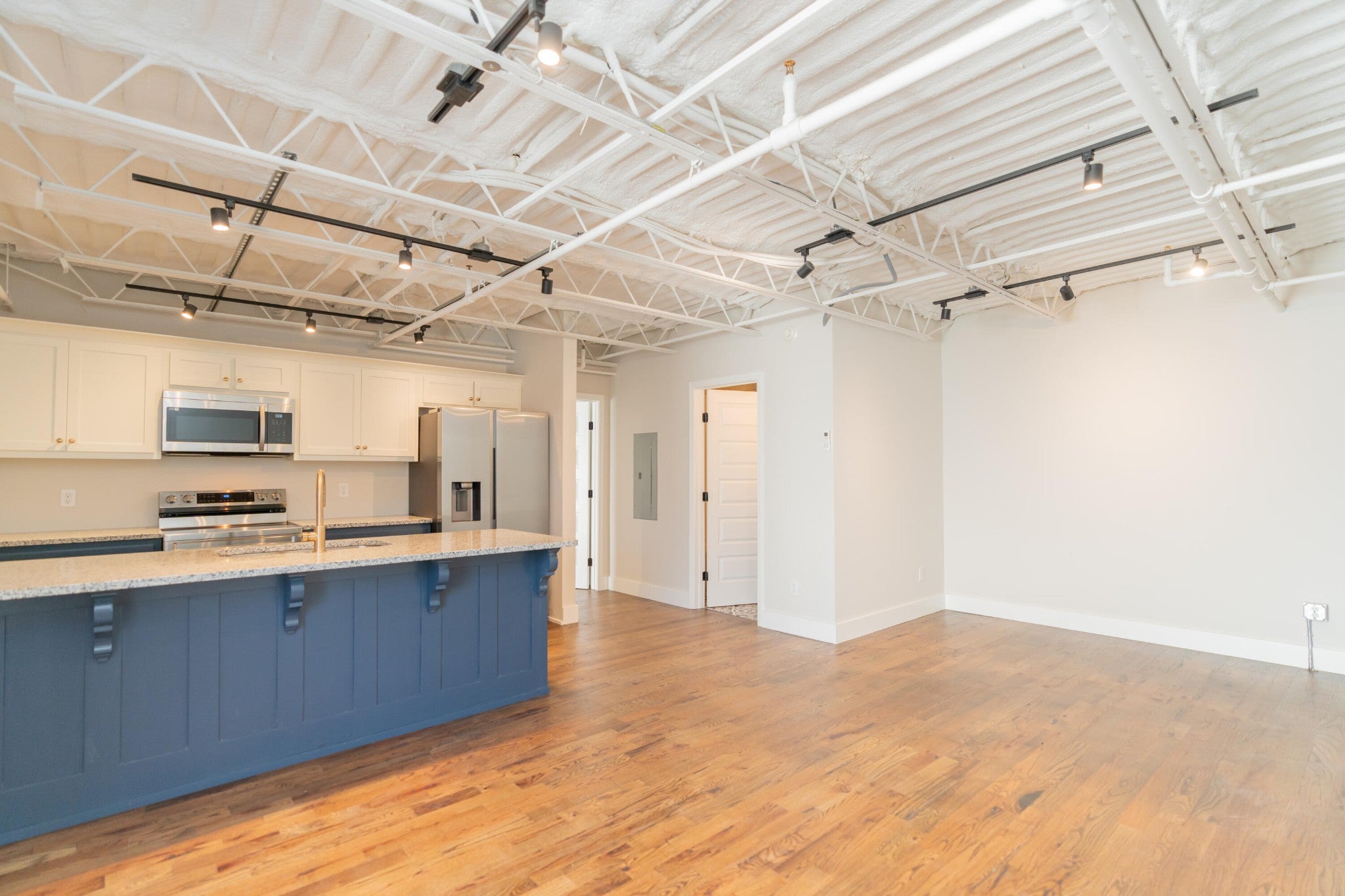 614 E Main Street 204