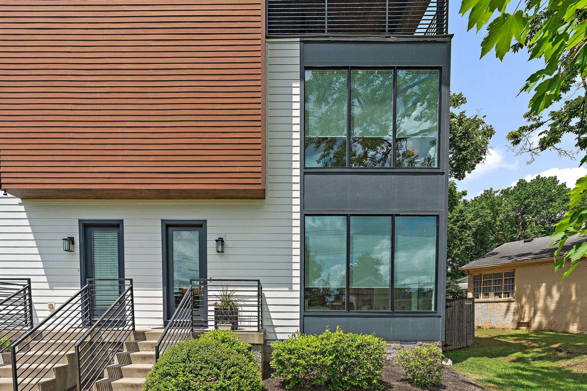 1504 Edgehill Ave