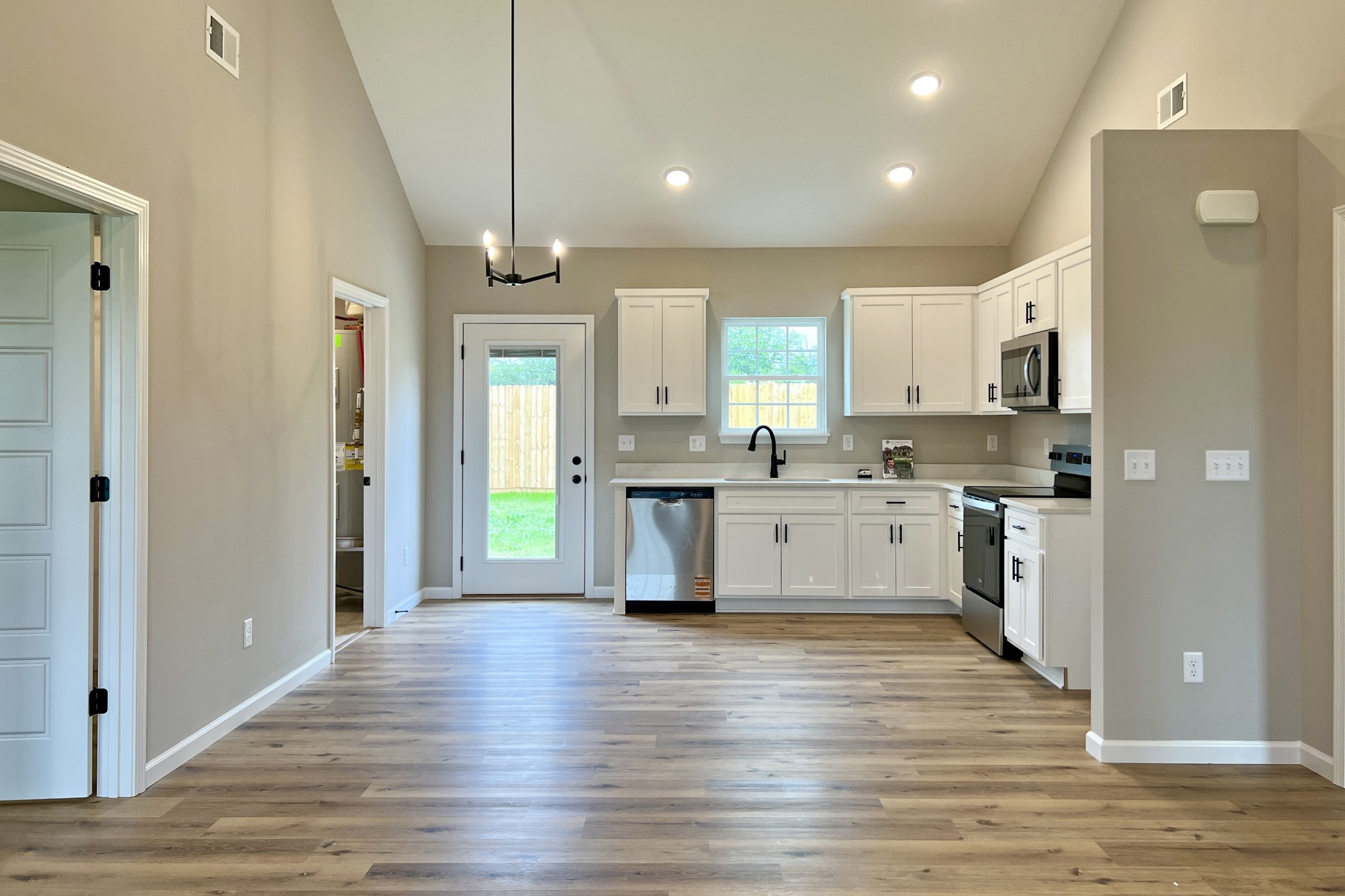1107 Brook Court