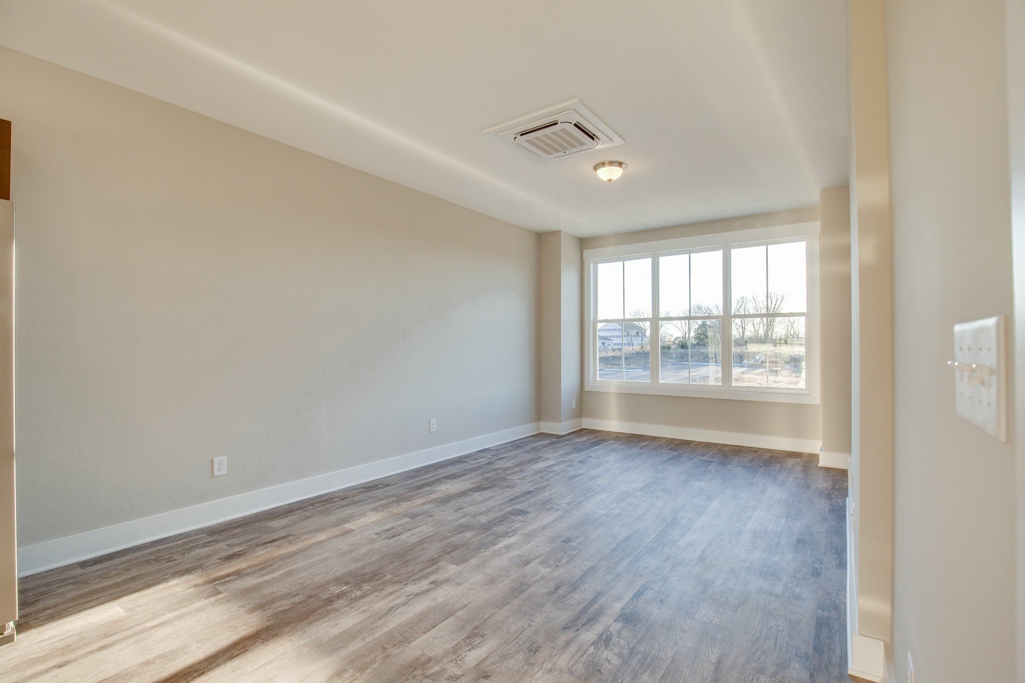 404 Harper Lndg