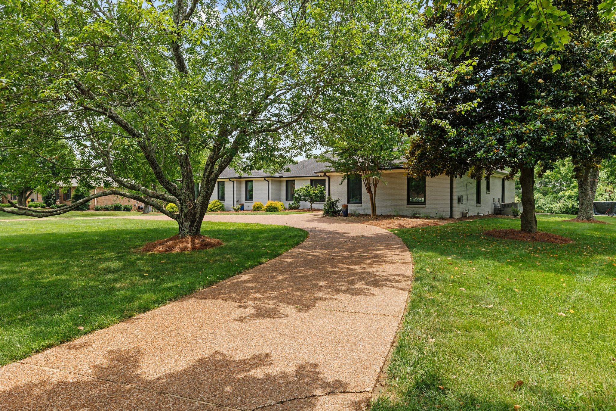 5013 Woodland Hills Dr