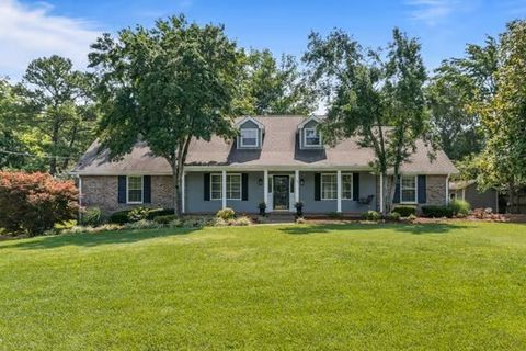 1111 Chickasaw Dr Brentwood TN 37027