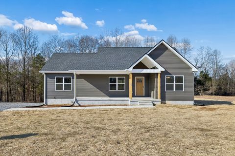 306 Leigh Anna Circle Lafayette TN 37083