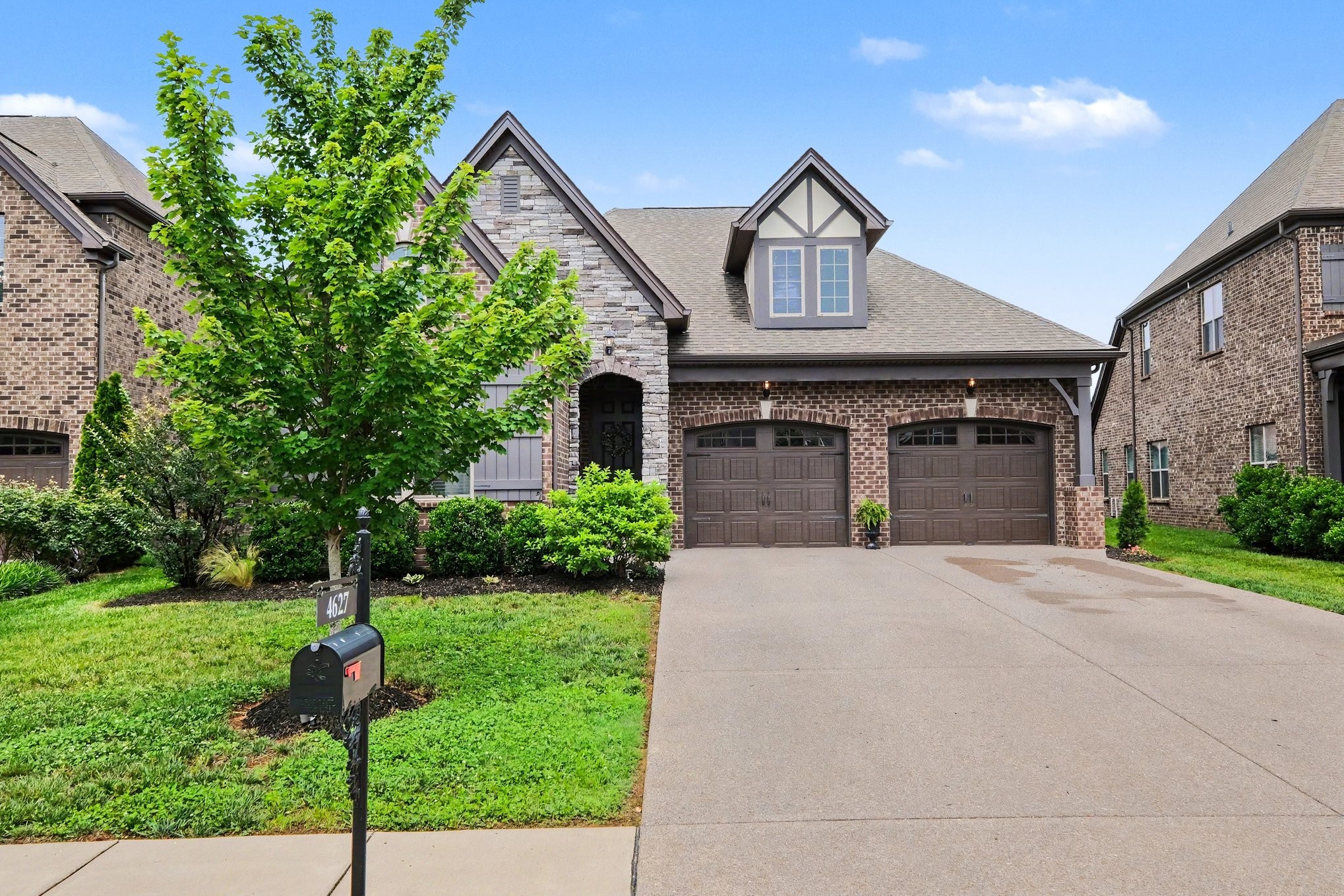 4627 Maryweather Ln