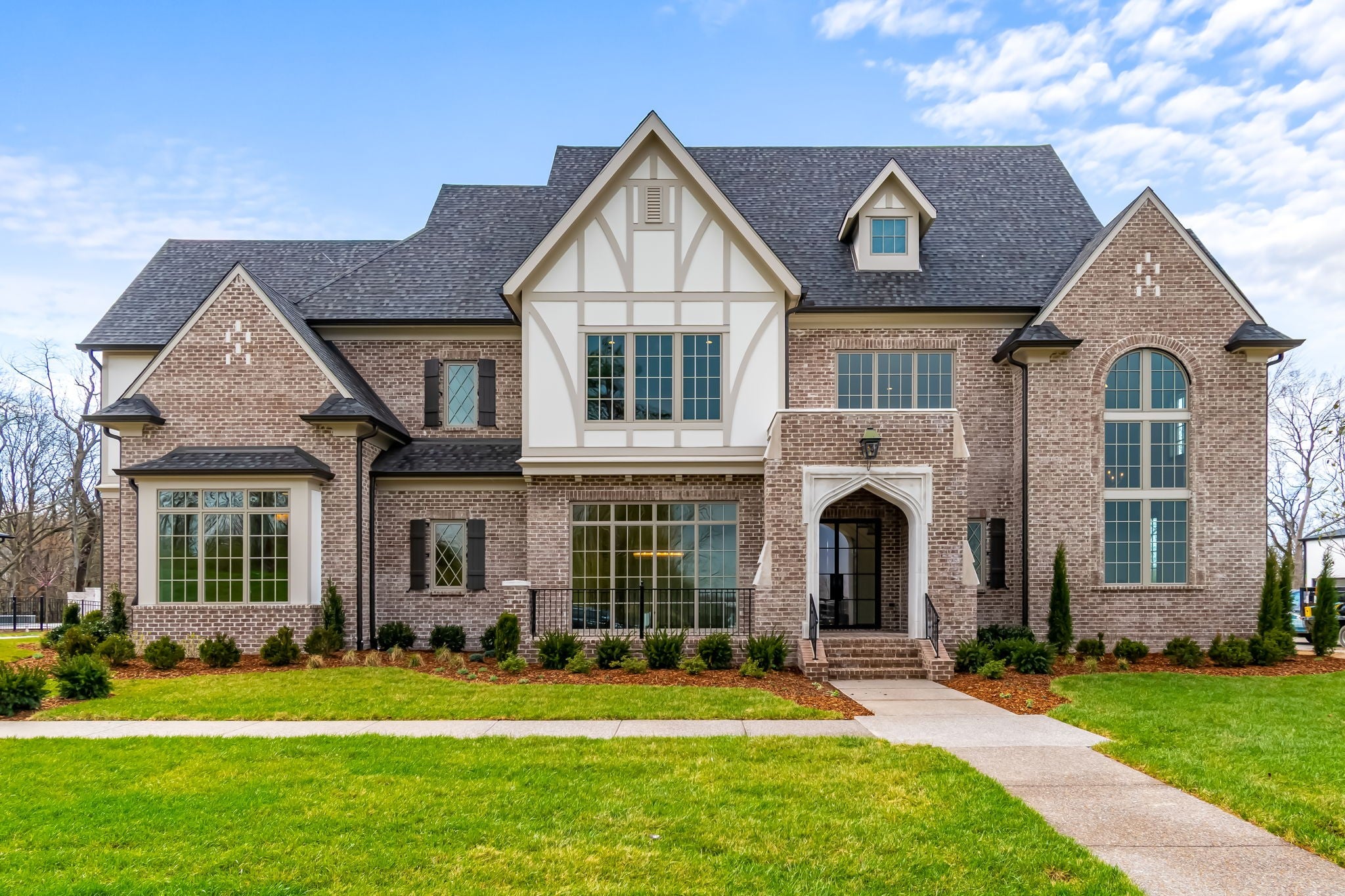 5-bed home at 1663 Heartwood Ln Brentwood, Nashville, sold April 21, 2026