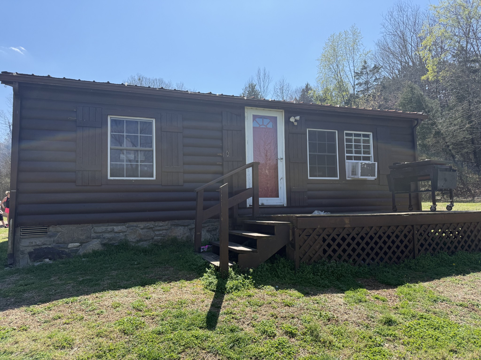 2744 Clever Creek Rd