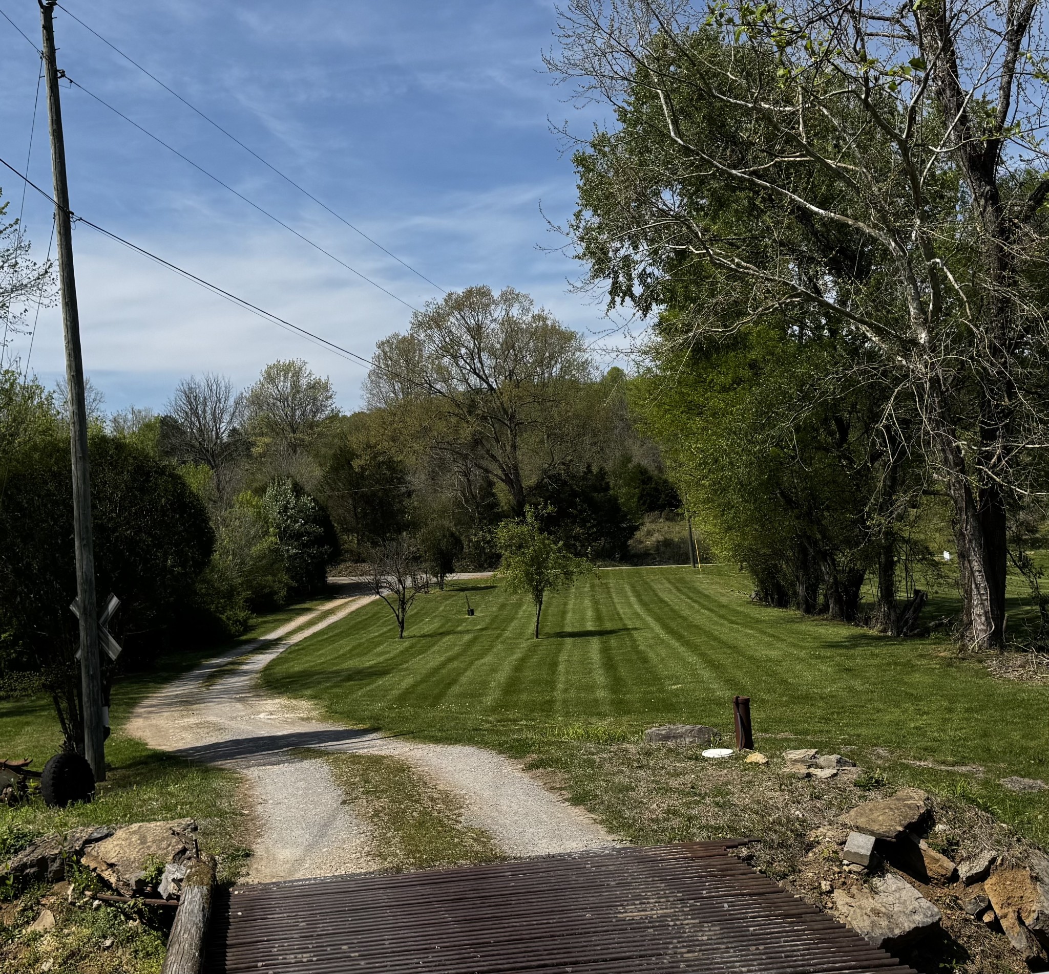 2744 Clever Creek Rd