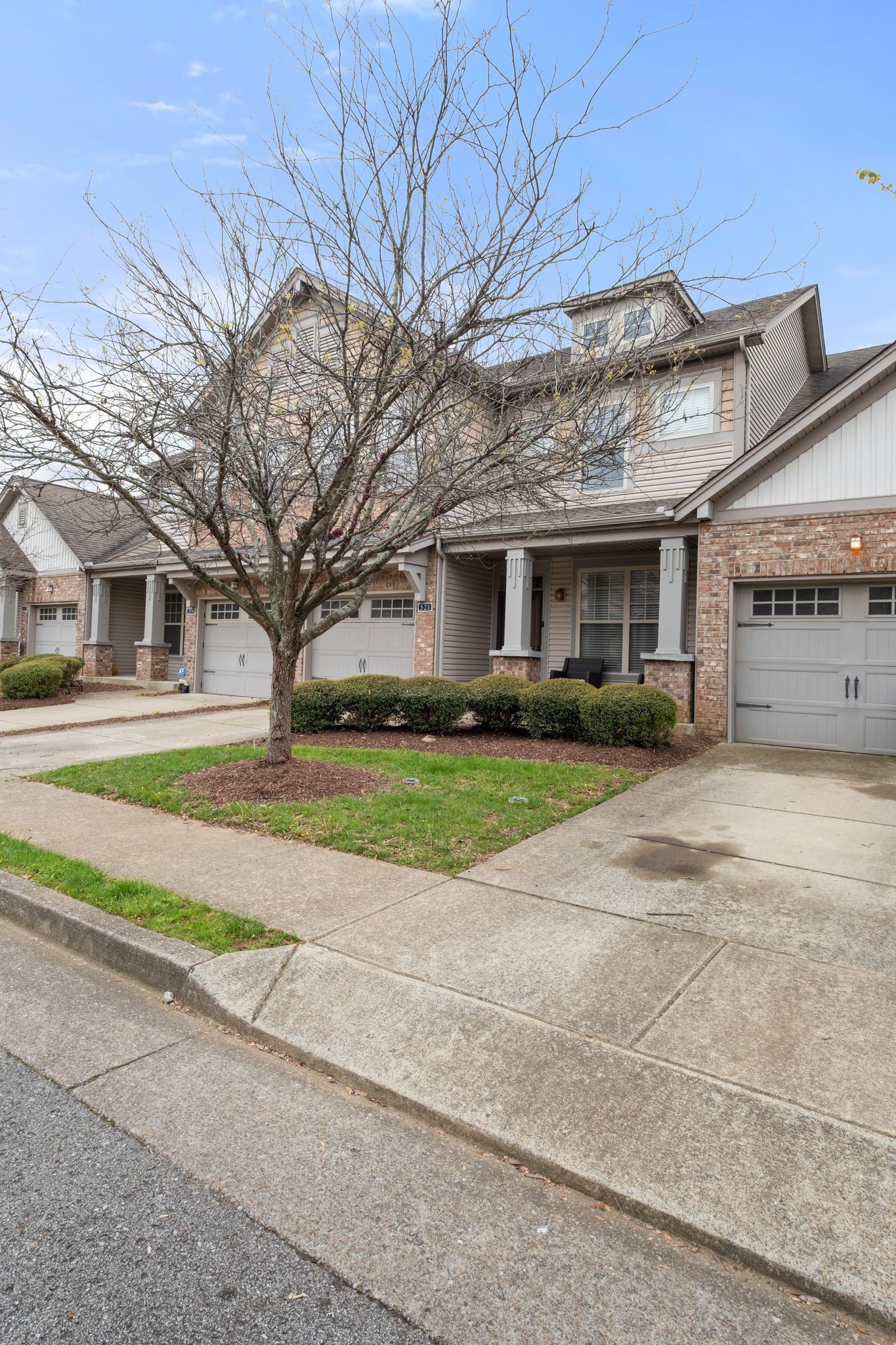 521 Griffin Cir