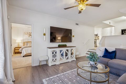 2045 Stokes Ln Nashville TN 37215