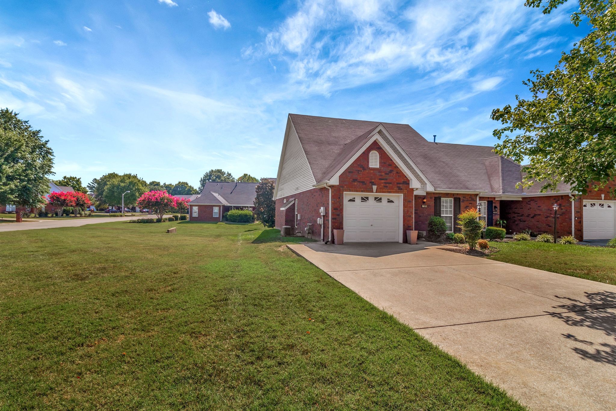 2822 Stonehedge Dr