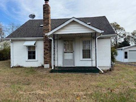 1428 Old Highway 109 N Gallatin TN 37066