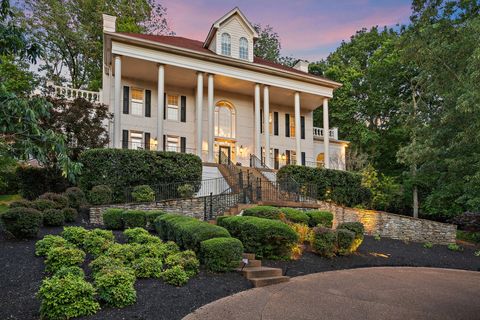 30 Park Mdws Nashville TN 37215