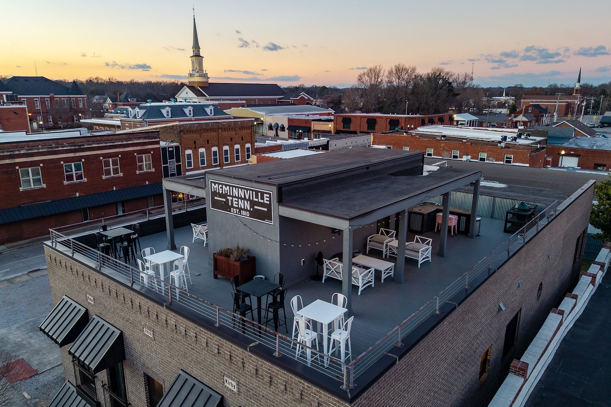 209 E Main St 100