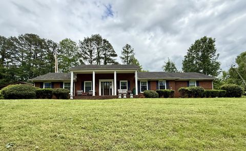 1165 Main St Lynchburg TN 37352