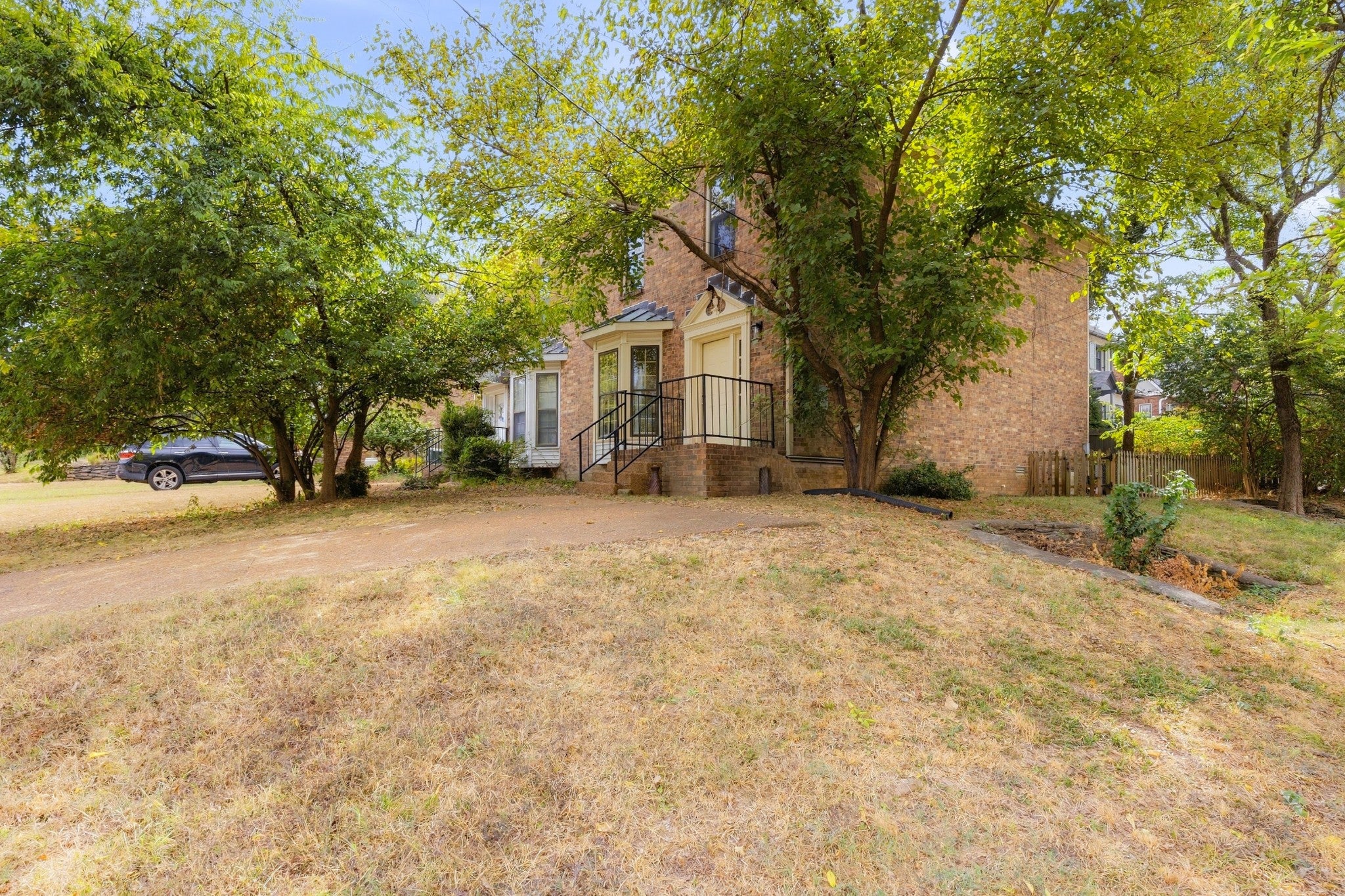 3-bed home for rent in Nashville, TN 37212, 2711 Barton Ave 2711 Barton Ave, Nashville TN 37212 3-bed home, photo 2 of 34