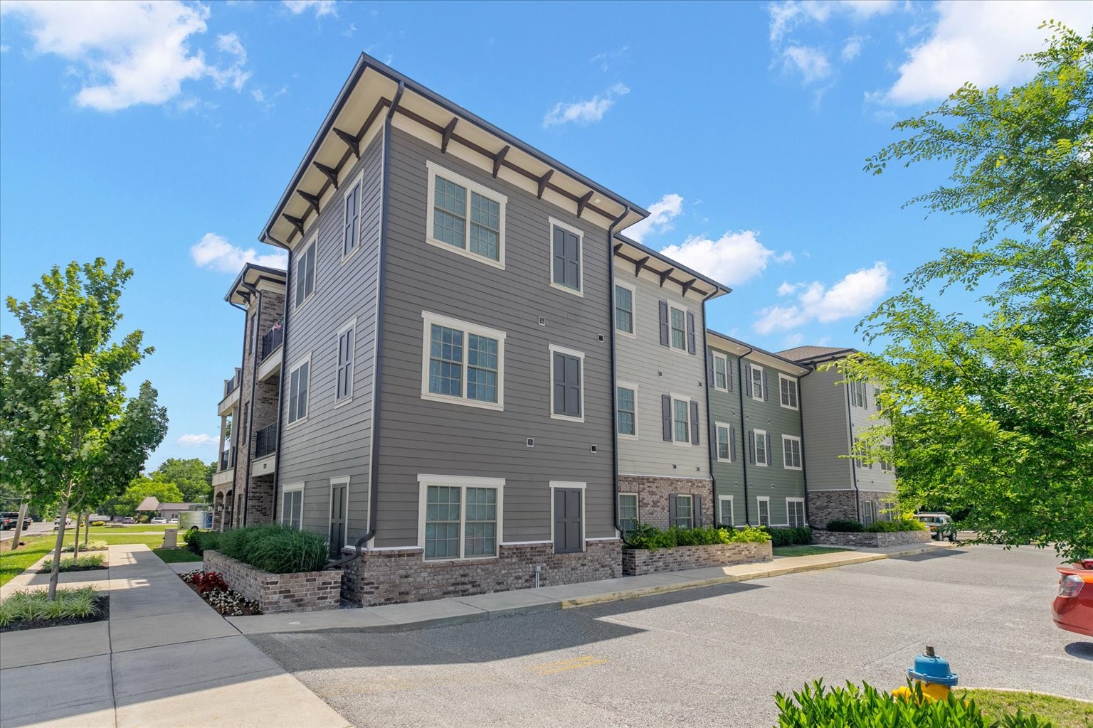 Middle Tennessee Properties 1 1319 W Main St 103