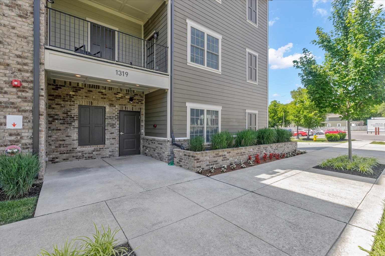 Middle Tennessee Properties 4 1319 W Main St 103
