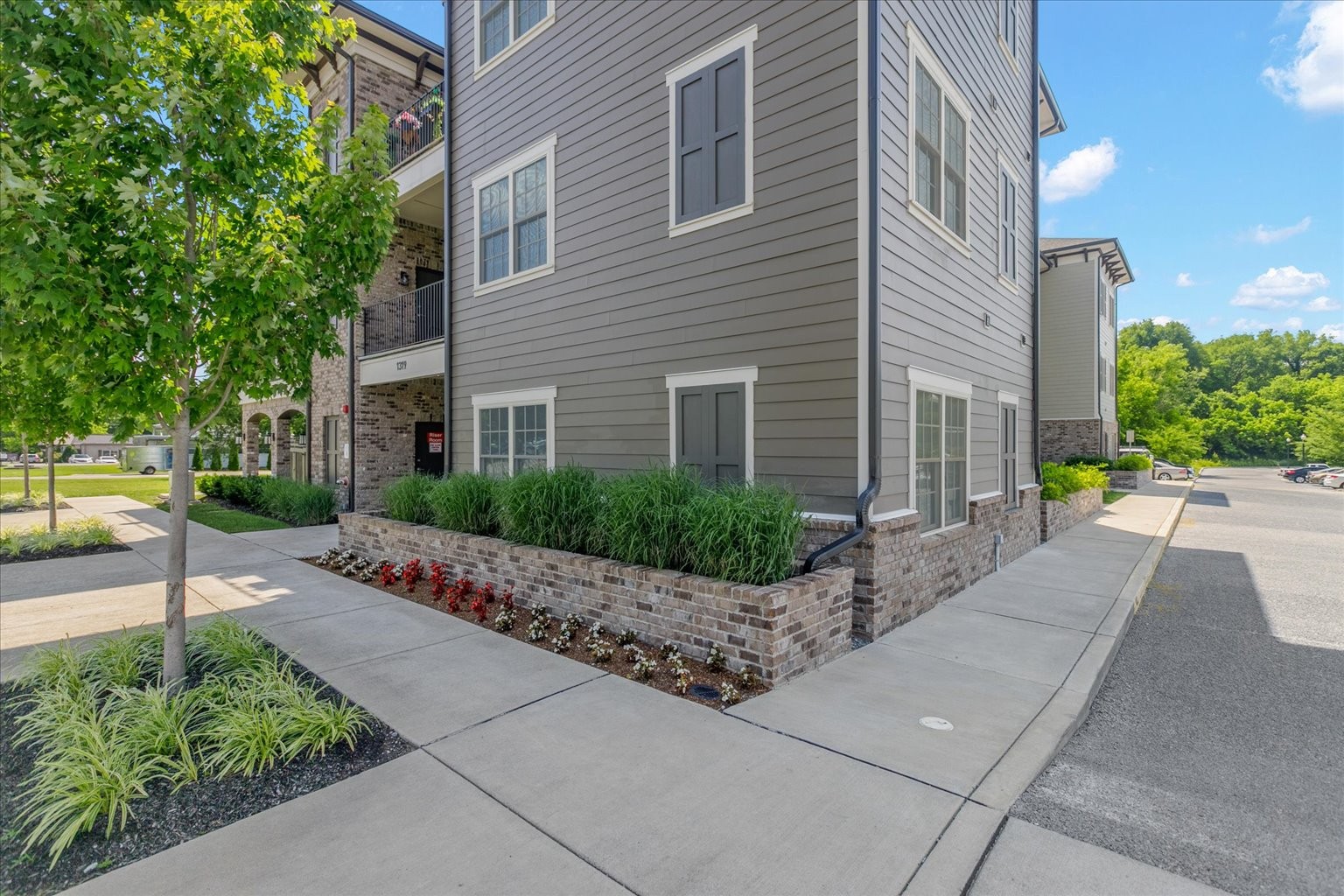 Middle Tennessee Properties 2 1319 W Main St 103