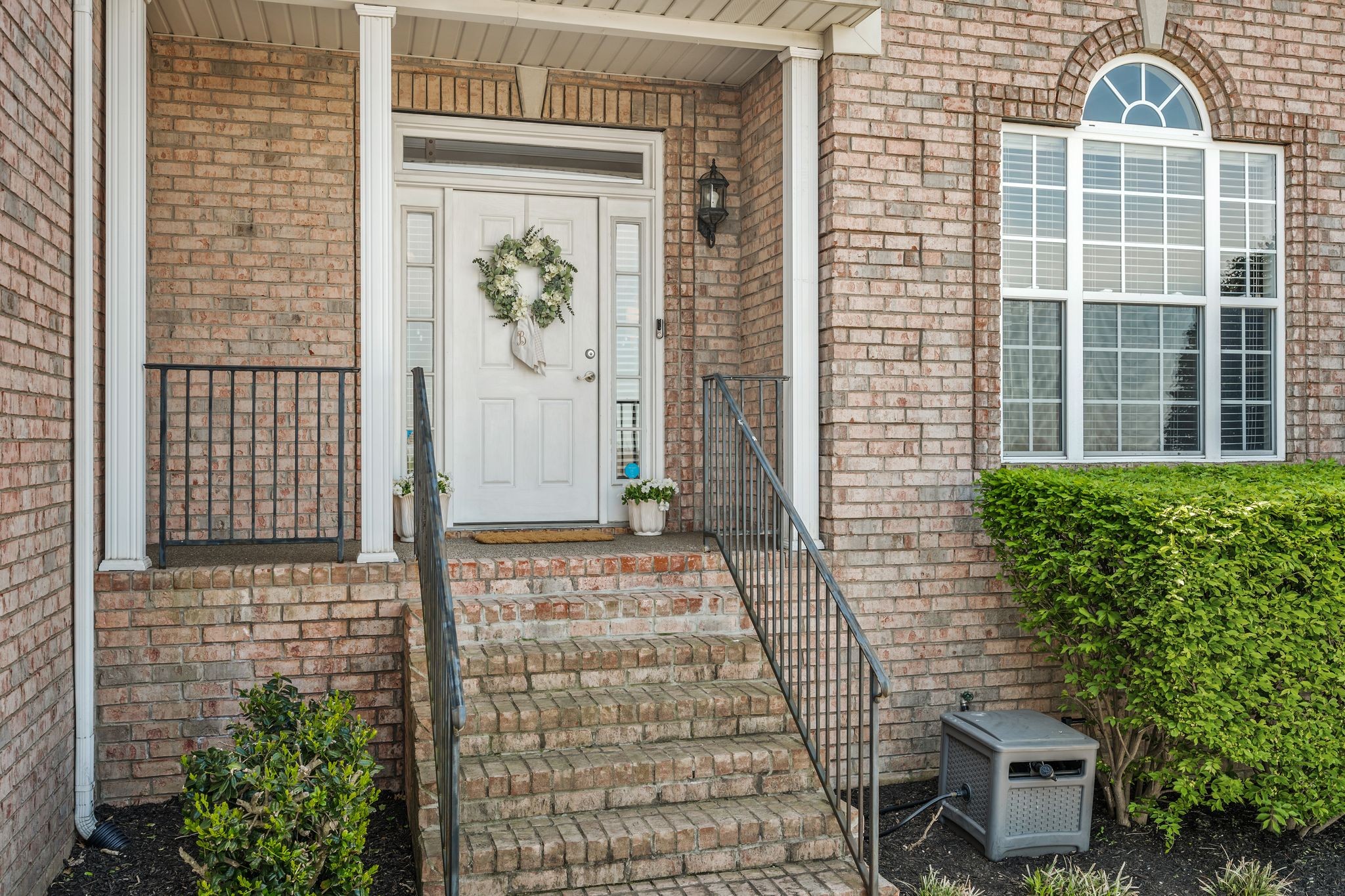 5616 Cedar Rock Dr