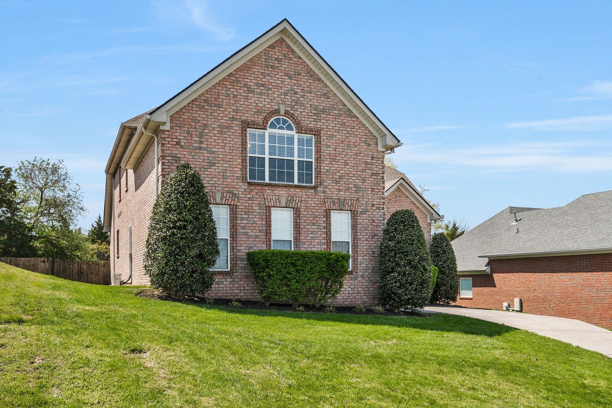 5616 Cedar Rock Dr
