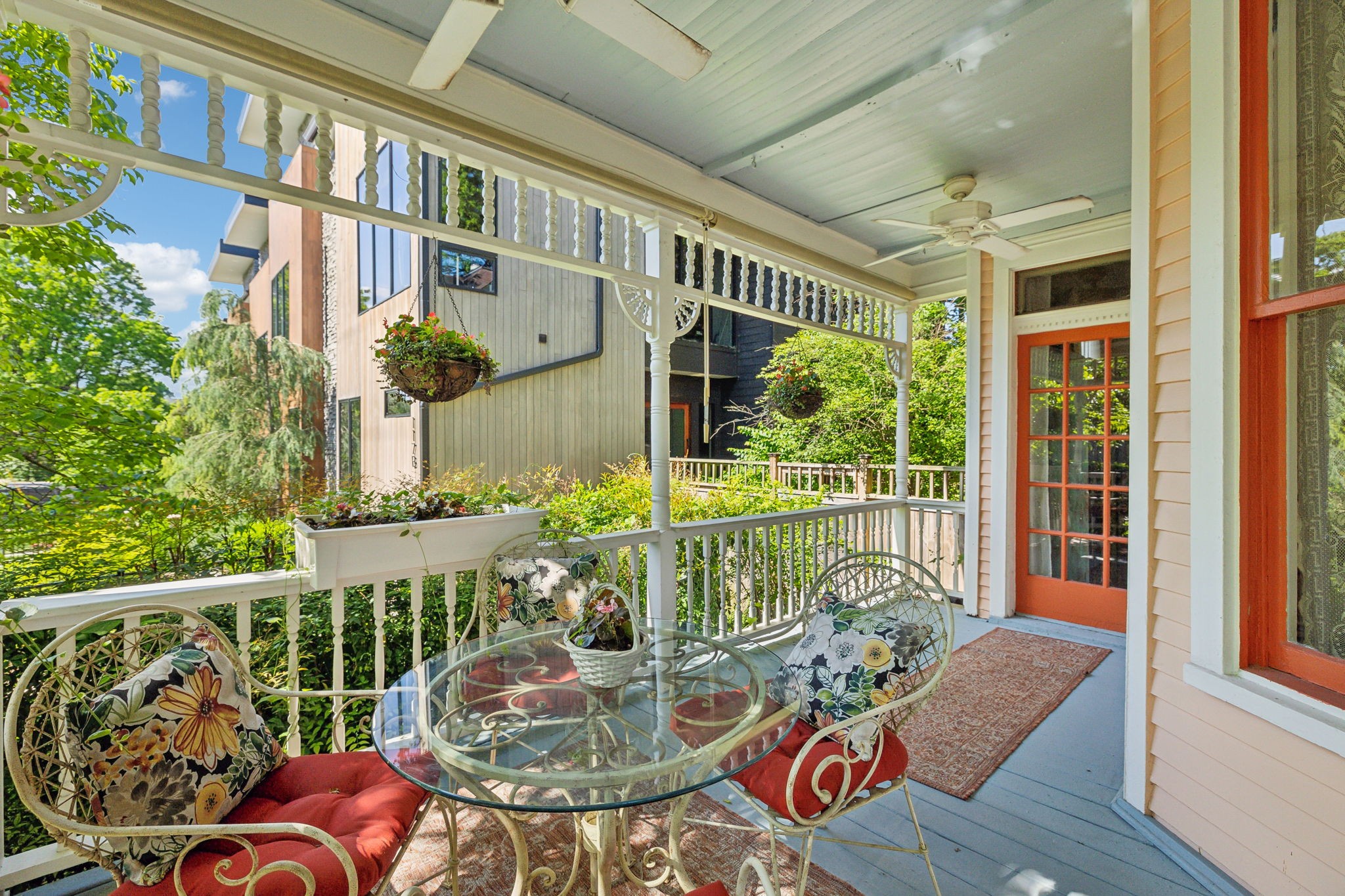 119 46th Ave N