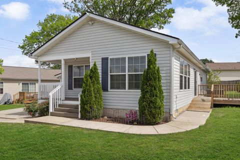 2121 Beachfront Ave Antioch TN 37013
