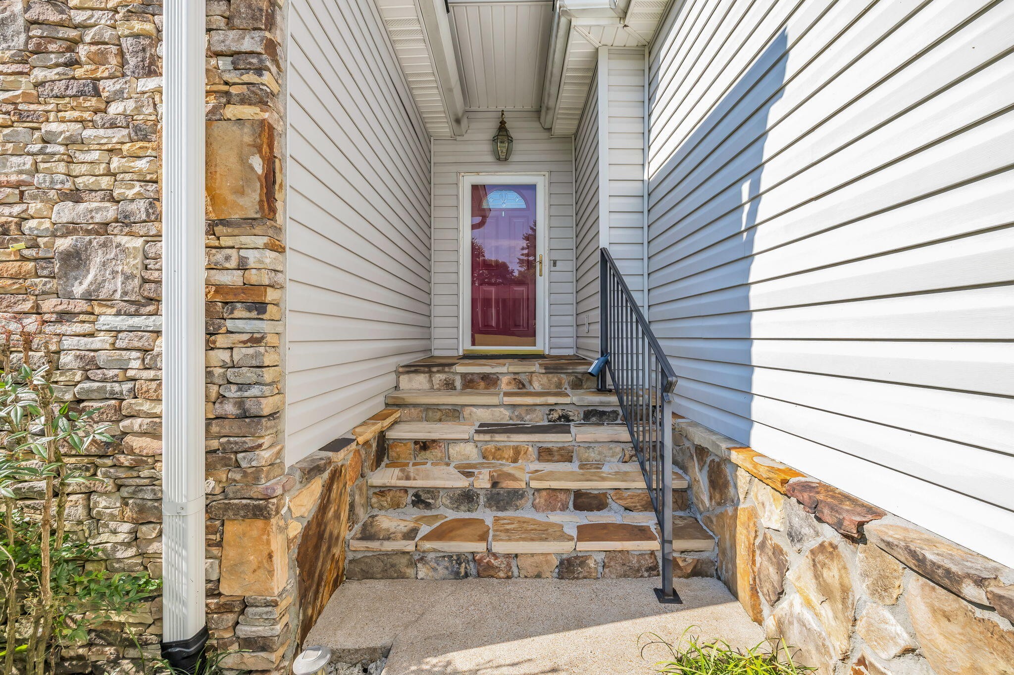 7424 Edgefield Drive
