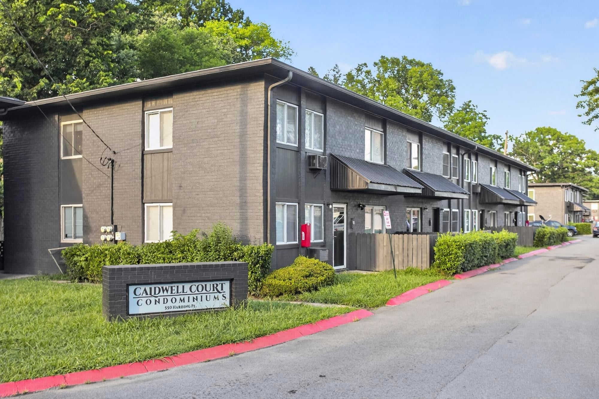 1-bed listing at 550 Harding Pl E103, Nashville