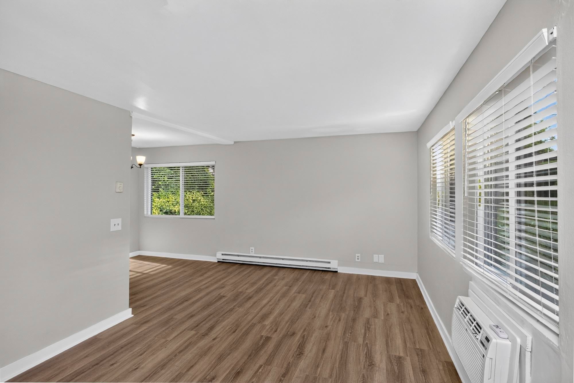 550 Harding Pl E103