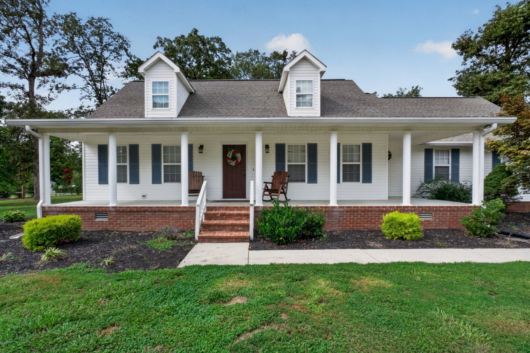 258 Oak Place Dr