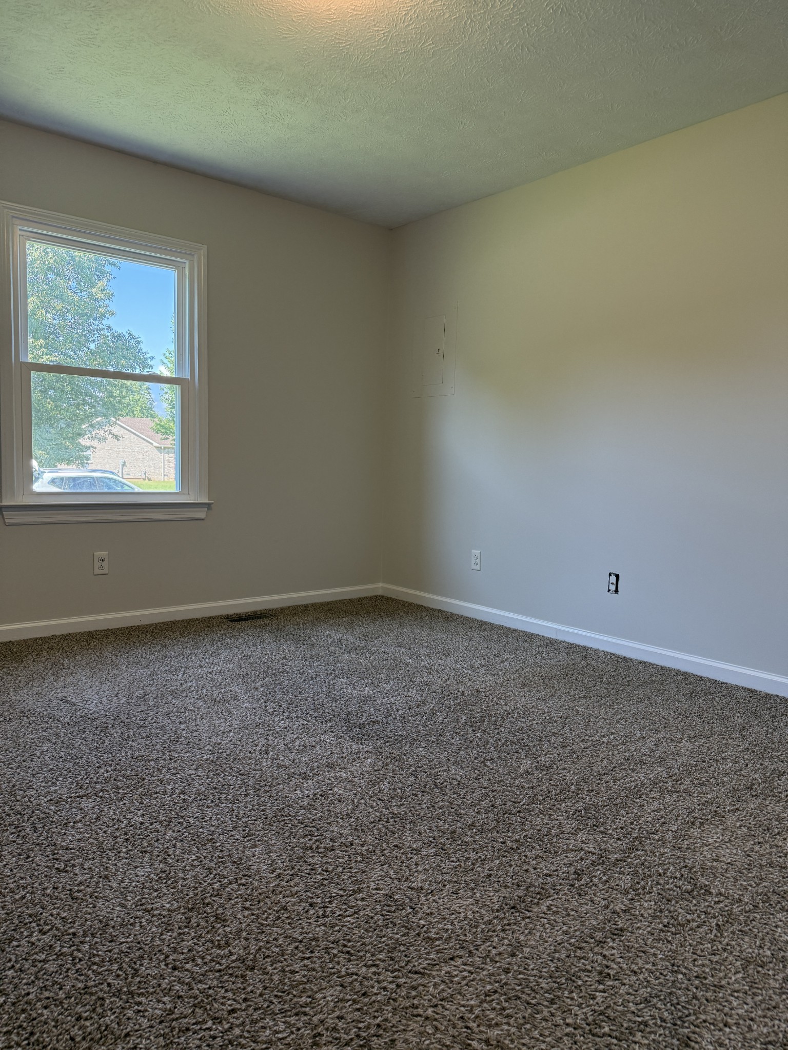 101 Oak Hill Ct