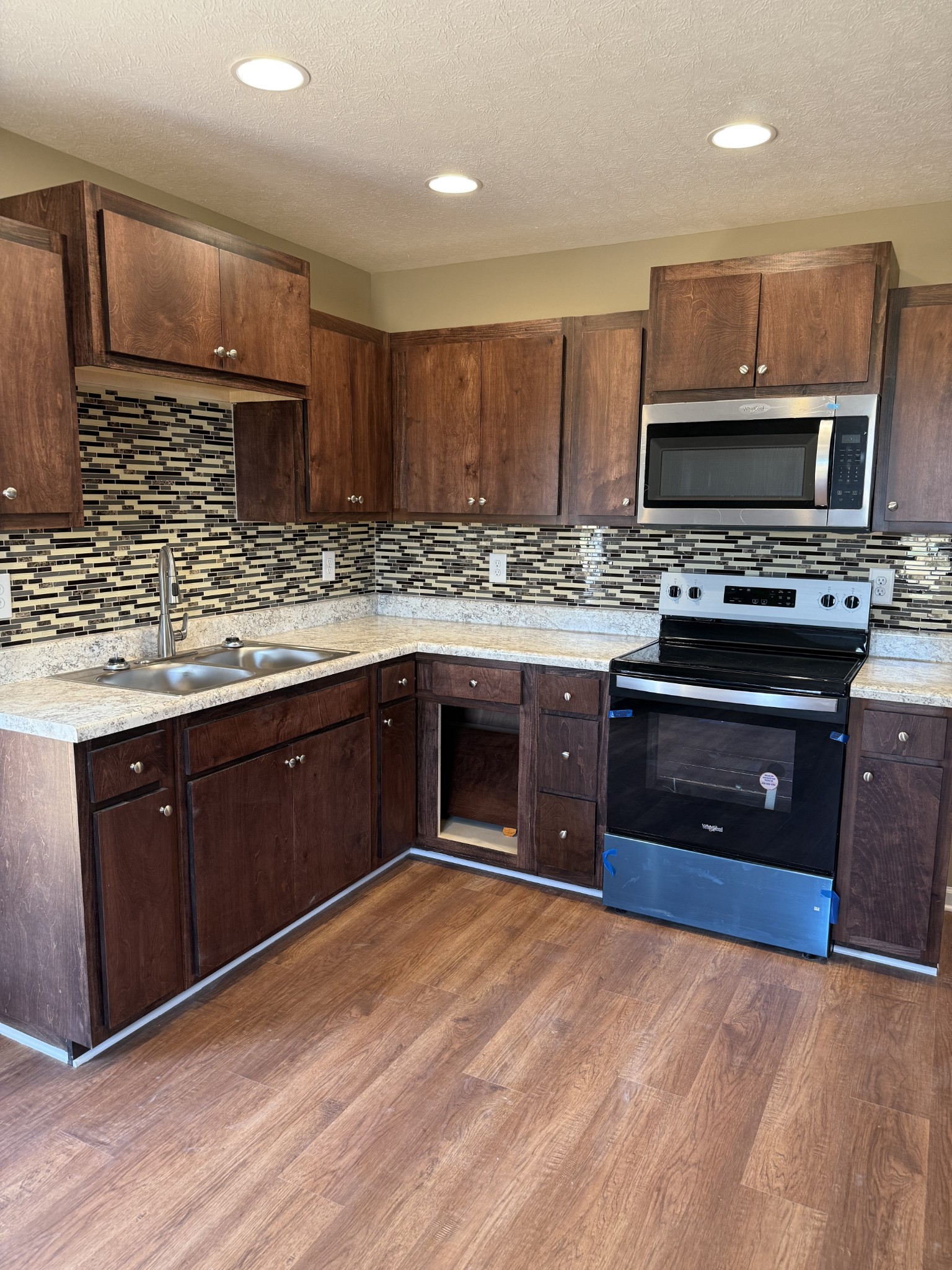 31 Hesselly Rd