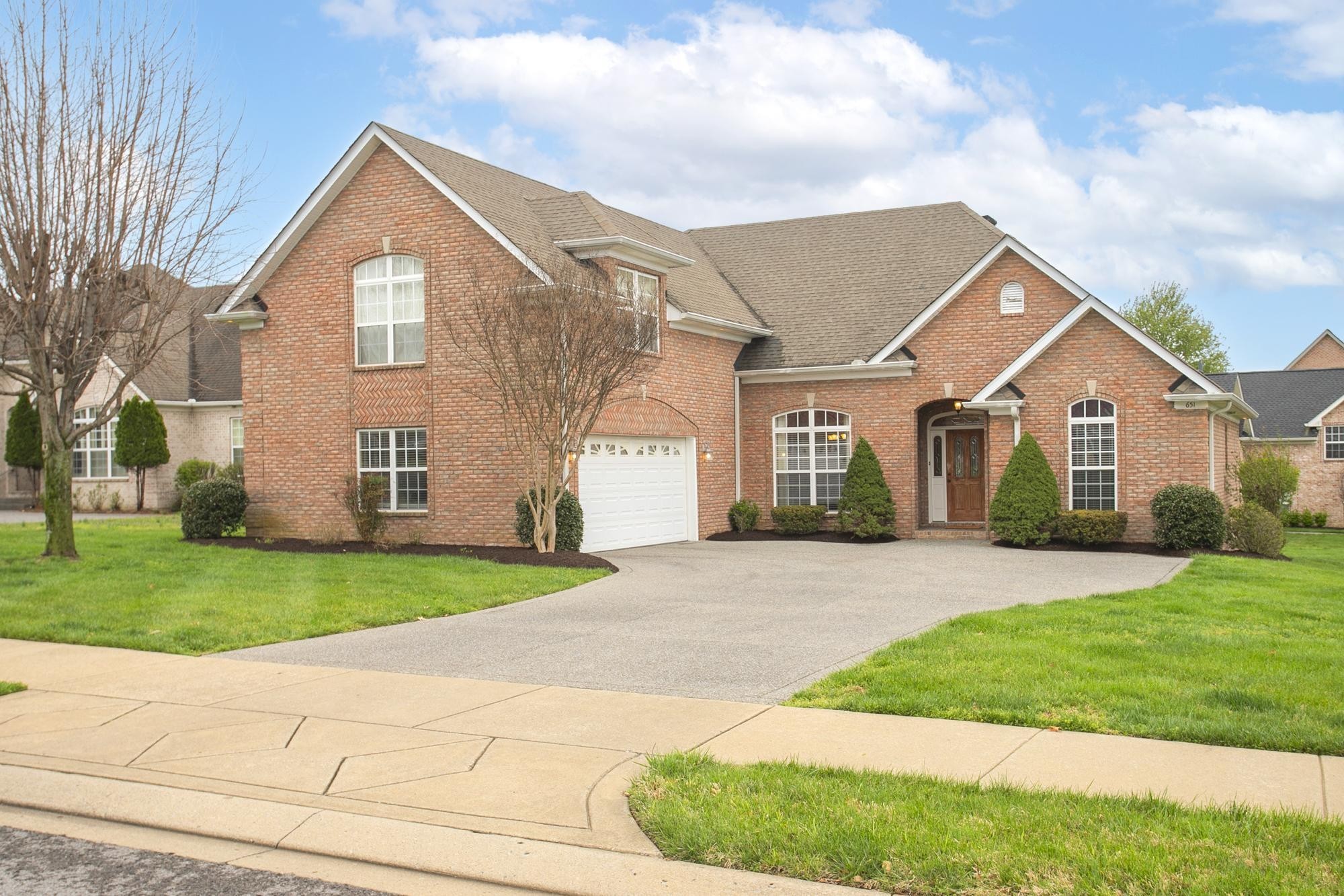 651 Bonita Pkwy S