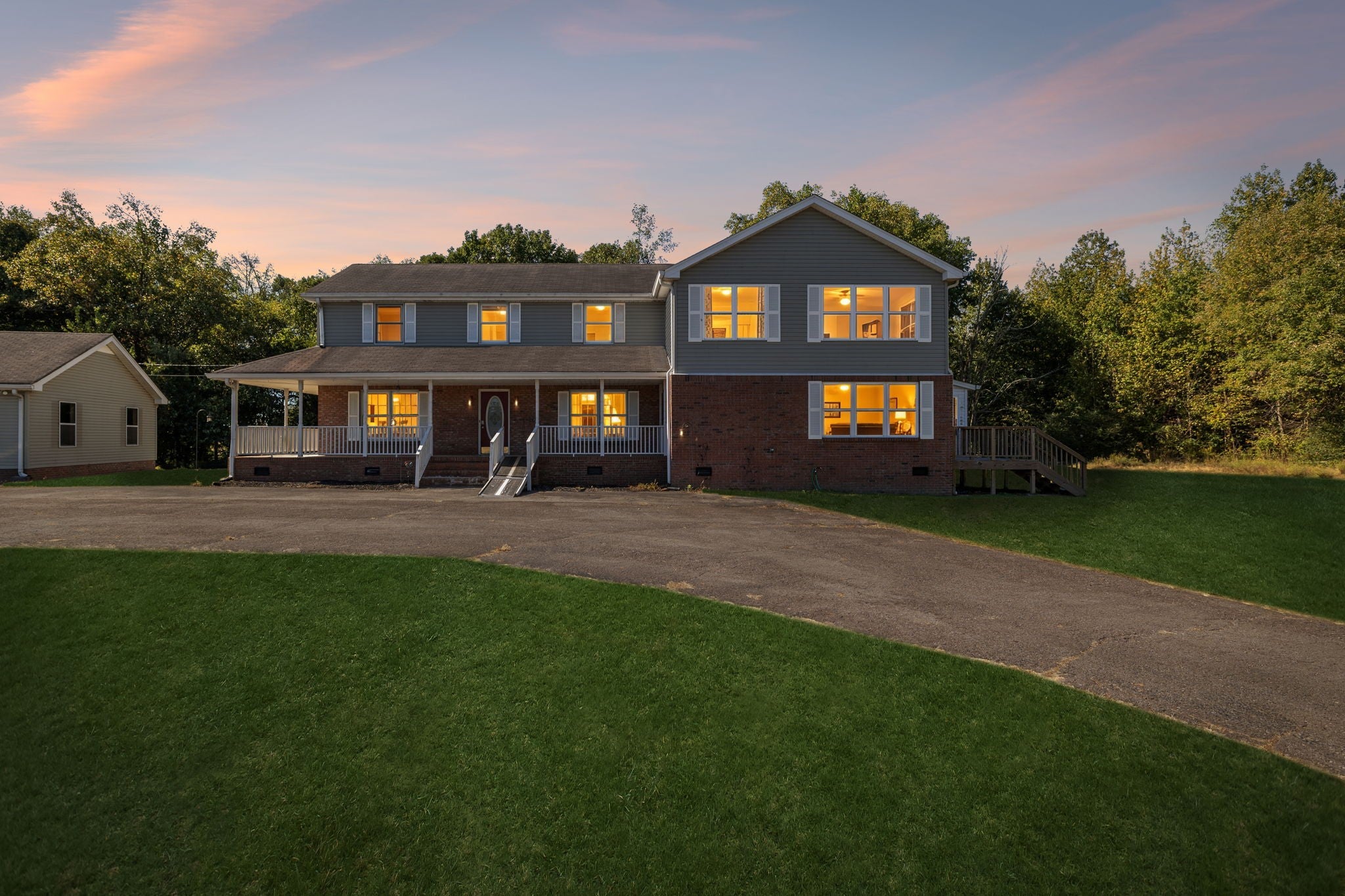 115 Riggs Rd